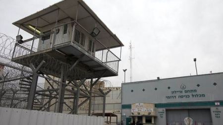 هروب اسير فلسطيني واستنفار اسرائيلي واسع بحثا عنه