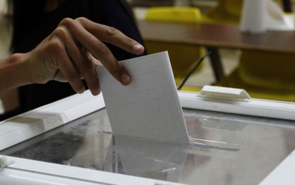 وفد من الضفة يصل غزة لإجراء مشاورات حول الانتخابات المحلية