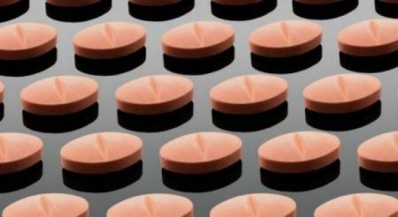 الصحة: تخفيض اسعار 1181 صنفا دوائيا خلال 2016