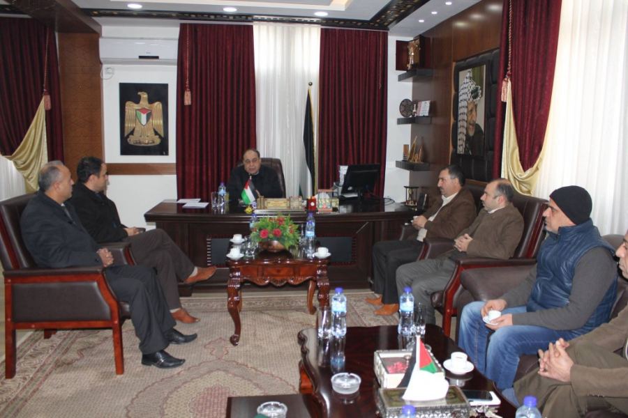 المحافظ رمضان يطلع على سير عمل مستشفى جنين الحكومي ومشاريعه المستقبلية