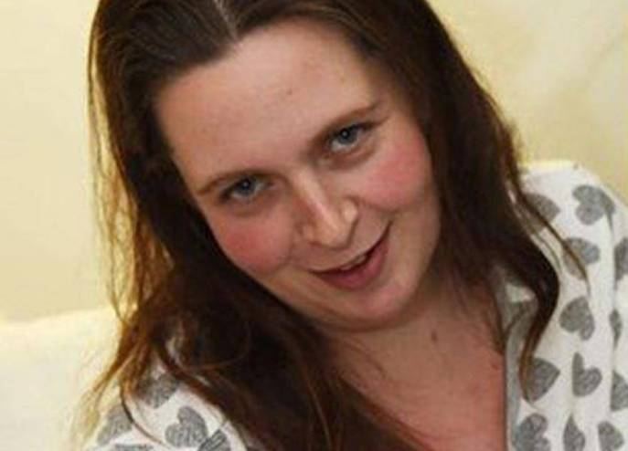 اعتقدت انها تعاني من الم حصوة الكلى لكن ما وجده الطبيب كان صاادم!