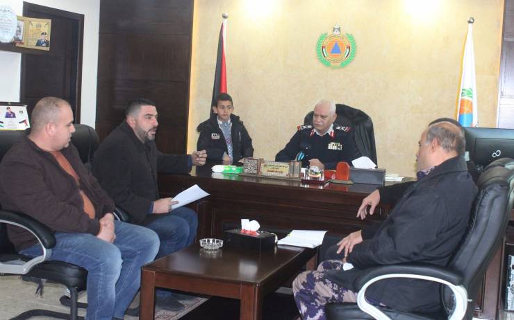 'الدفاع المدني' يبحث مع موزعي الغاز آلية استبدال الاسطوانات القديمة