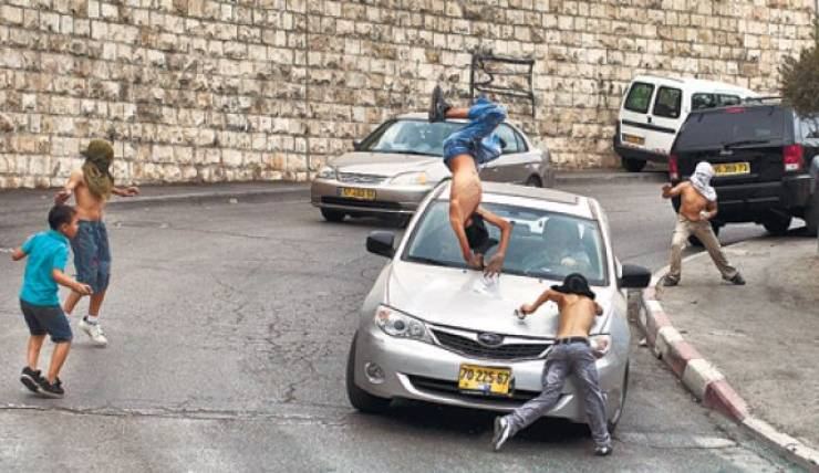 اعتقال مستوطن إرهابي حاول دهس فلسطيني