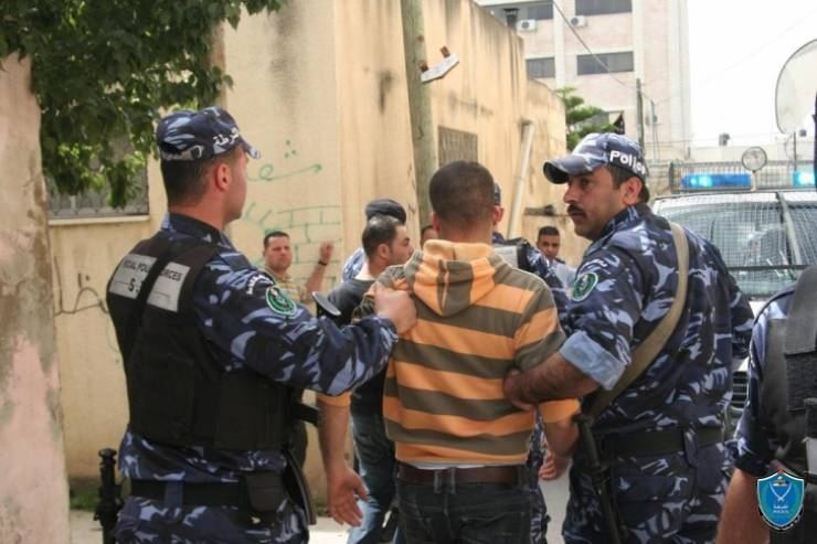  الشرطة تقبض على مشتبه بهم بسرقة الصراف الآلي ببيت لحم