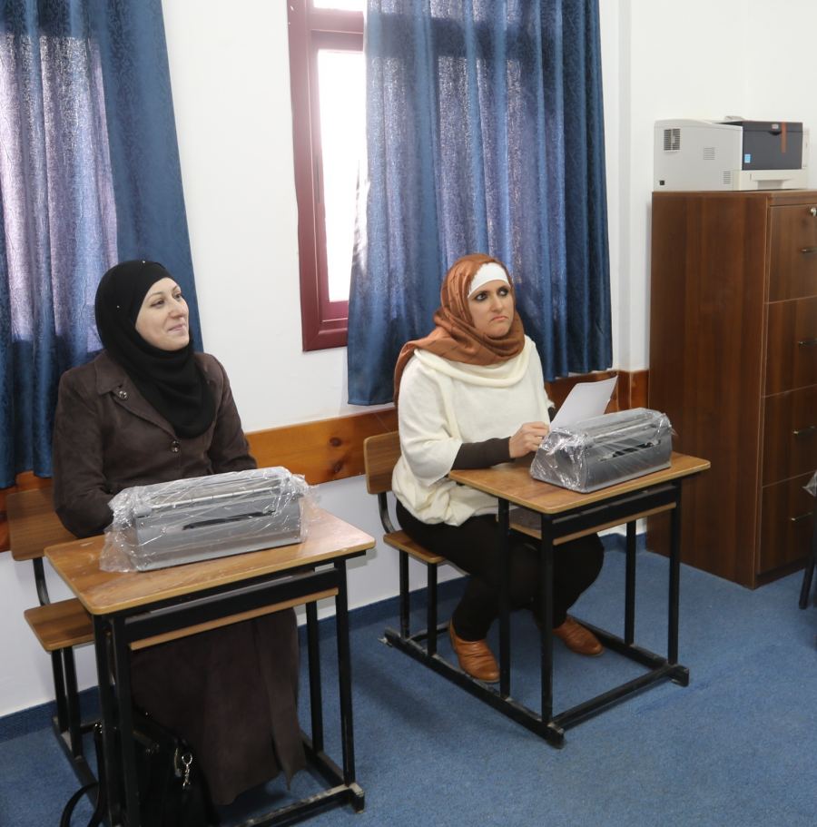 دائرة التعليم المستمر وجمعية المكفوفين تفتتحان دورة بريل للطباعة