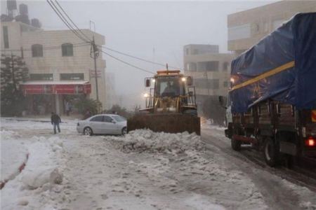 الشرطة تناشد المواطنين بتوخي الحذر خلال المنخفض الجوي