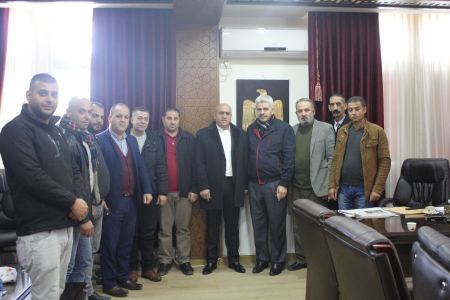  محافظ جنين يطلع على احتياجات تجار المحافظة