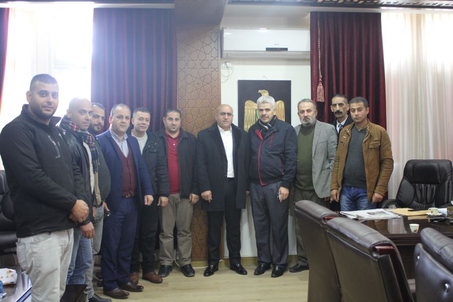  محافظ جنين يطلع على احتياجات تجار المحافظة