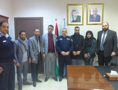 وفد من اللجنة الفرعية لنقابة المحامين يزور الشرطة ويشيد بأدائها في جنين