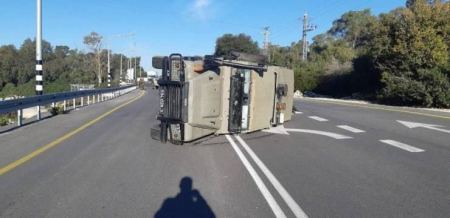 إصابة 3 جنود اسرائيليين بحادث سير بجنين