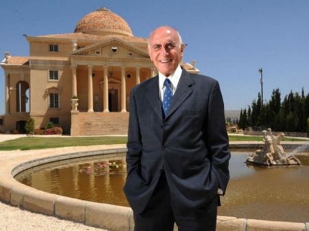  جامعة القدس تمنح رجل الأقتصاد منيب رشيد المصري الدكتوراة الفخرية في العلوم الإنسانية