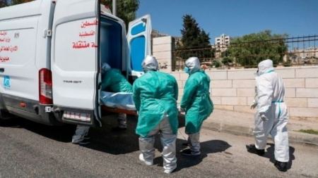 الصحة: 27 حالة وفاة و822 إصابة بفيروس كورونا في فلسطين
