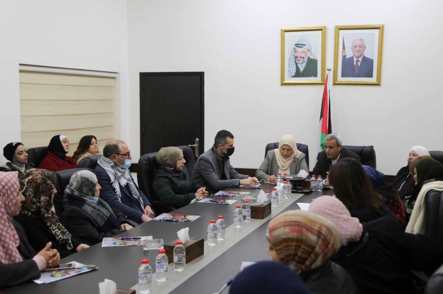 قلقيلية : المحافظ يلتقي وزيرة شؤون المرأة