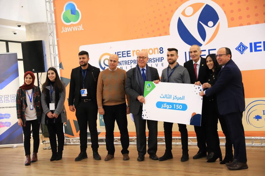 الجامعة العربية الامريكية تفوز بالمراكز الثلاثة الأولى في مسابقة IEEE Pioneers region 8