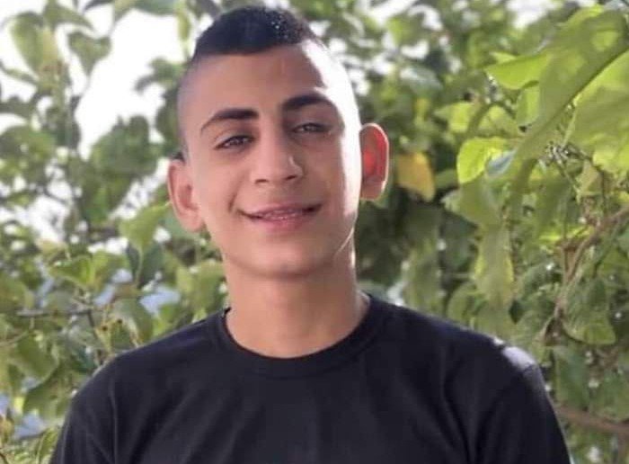 استشهاد الطفل عمر خمور متأثراً بإصابته برصاص الاحتلال في مخيم الدهيشة