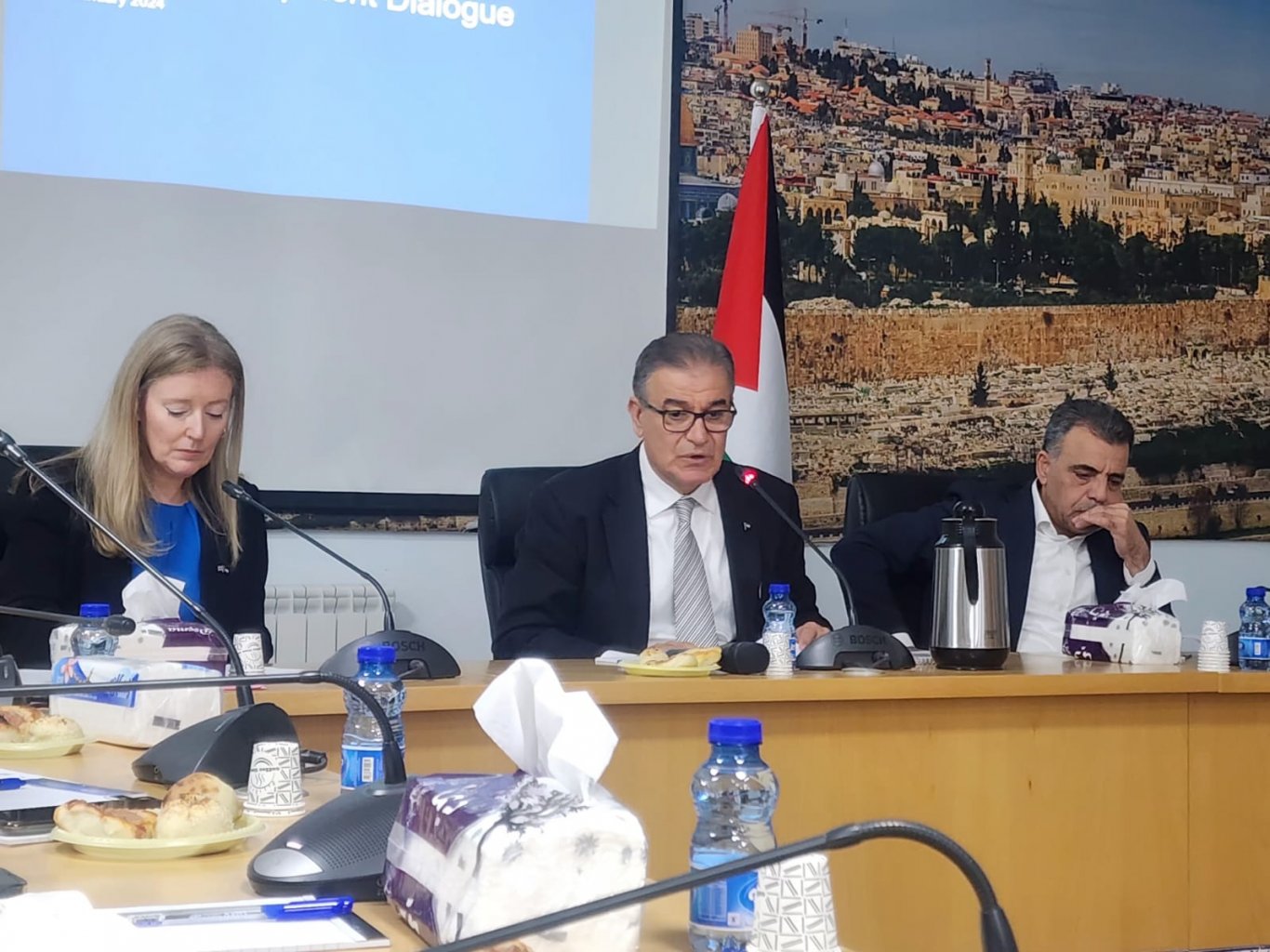 وزارة التخطيط والتعاون الدولي تبحث مع القنصلية البريطانية برامجها للعام 2025