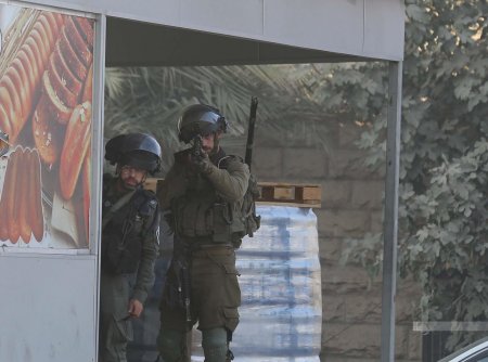 استشهاد طفل برصاص الاحتلال في المغير