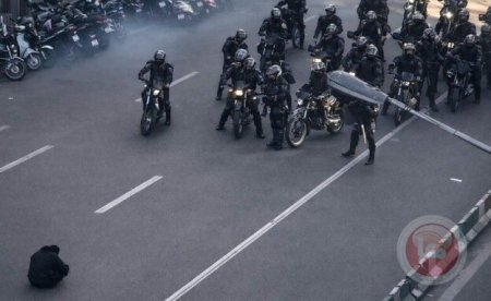 نيويورك تايمز: إيران في مرحلة حرجة وسط احتجاجات واسعة ومخاوف من هجوم إسرائيلي