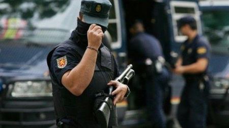 الحكم على امرأه ايرانية بفقىء عينها، والسبب!