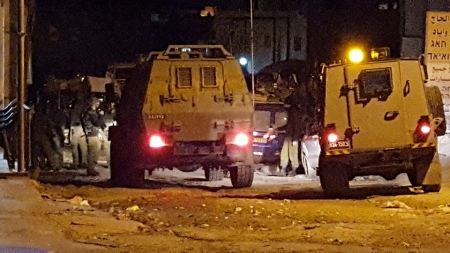 الاحتلال يعتقل أسيرا محرارا وينكل بصحفي في قرية رمانة غرب جنين