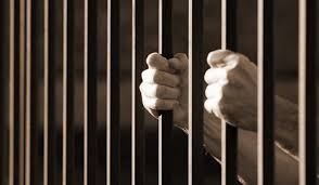 الأسيران ابو الليل وفايز يدخلان إضرابا مفتوحا عن الطعام