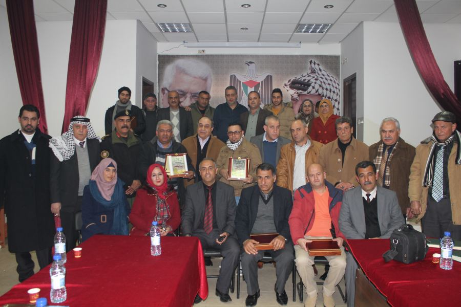 جنين: تكريم المساهمين في بناء نصب الشهيد أبو عمار