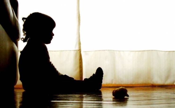 أجبرت ابن زوجها على أكل 'حلة محشي' كاملة وقتلته..وما فعله الاب أكثر وحشية