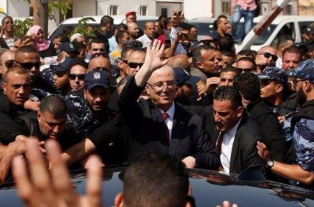 وفد وزاري من الحكومة يتوجه الى قطاع غزة اليوم