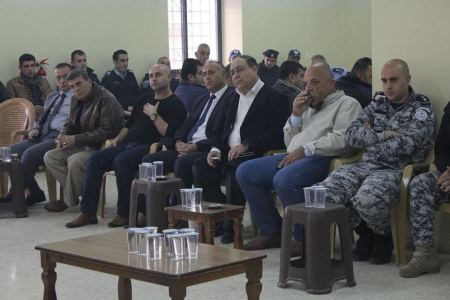 محافظ جنين ومدراء الأجهزة الأمنية يقدمون واجب العزاء بوفاة والد قائد منطقة جنين العقيد ناضرعمر