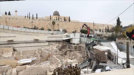 الاحتلال يشرع ببناء مجمع تلمودي في القدس