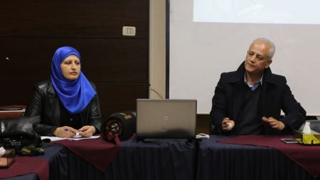 مركز شؤون المرأة يعقد ورشة عمل لمناقشة أوضاع قطاع المياه في غزة وآثارها على النساء