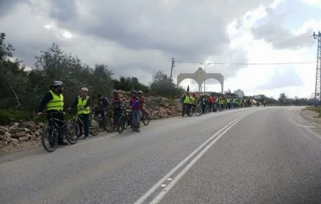 فلسطين على البسكليت مجموعة شبابية لاستكشاف فلسطين على الدراجات الهوائية