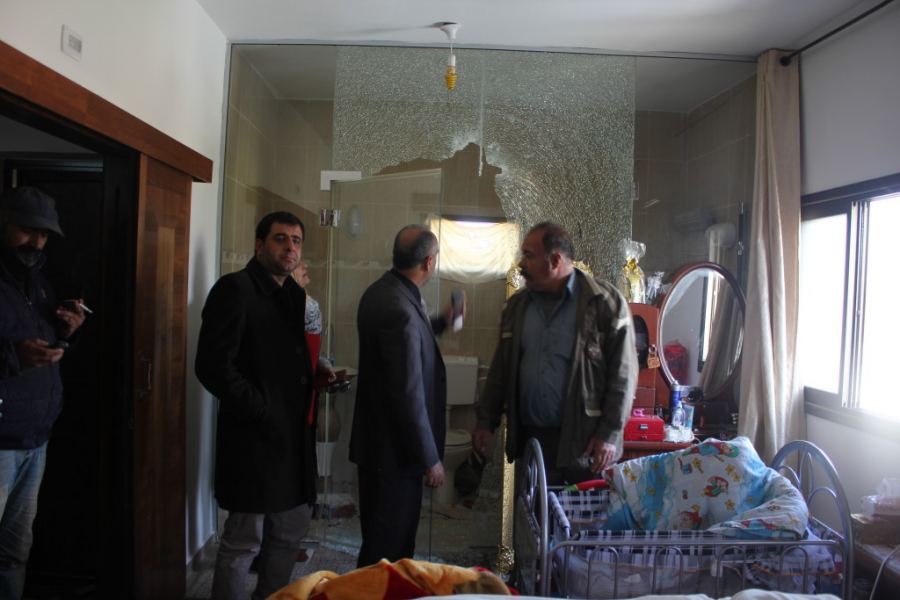 نائب محافظ جنين يتفقد الأضرار التي لحقت بممتلكات المواطنين في برقين جراء سياسة الاحتلال