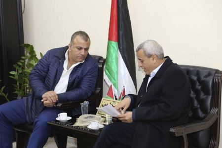 قلقيلية :المحافظ يلتقي مستشار رئيس الوزراء للصناديق العربية