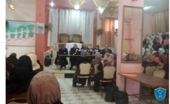  الشرطة تنظم ورشة عمل حول مخاطر الإنترنت والجرائم الإلكترونية في جنين