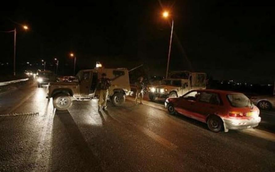الاحتلال يعتقل شابا ويصادر دراجته النارية في يعبد