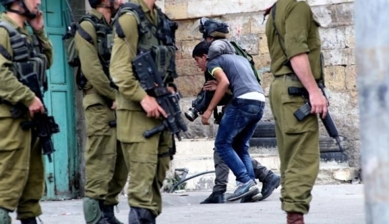اعتقال فتى بزعم نيته تنفيذ عملية طعن غرب رام الله