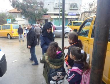  المركز الشرطي المتنقل في جنين يلتقي المواطنين في بلدة برقين