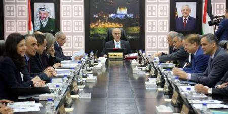 الحكومة تدعو أبناء شعبنا إلى الاصطفاف خلف الرئيس