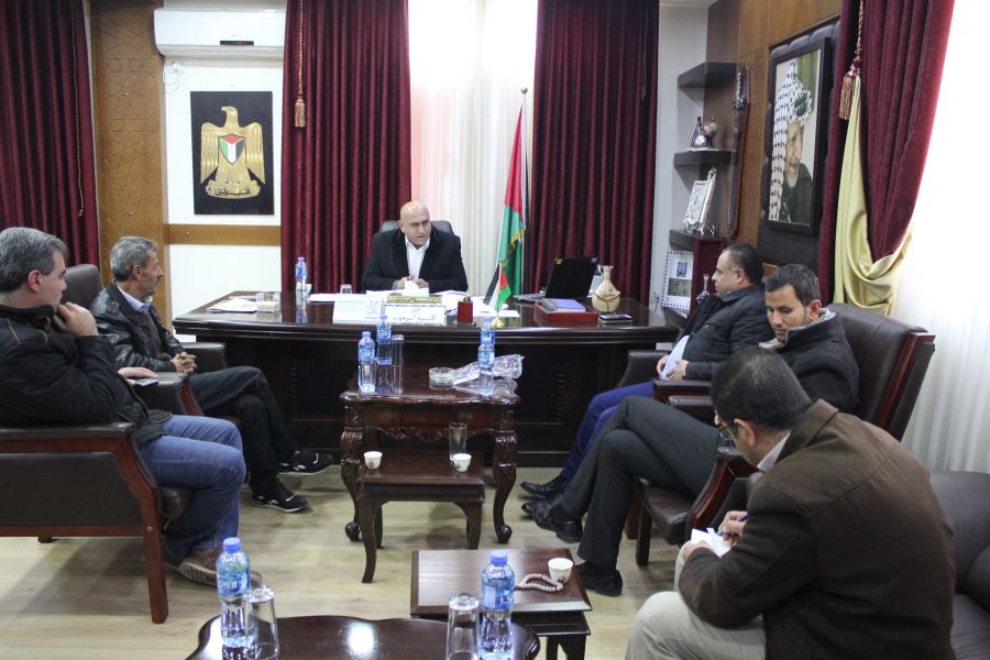  محافظ جنين يطلع على الخطة الاستيرايتيجة التنموية لبلدية عجة