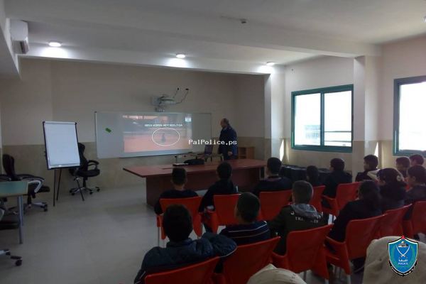 الشرطة تنظم محاضرة حول السلامة المرورية في مدرسة الجنان الدولية المختلطة في جنين