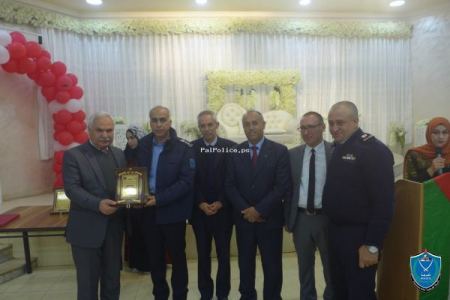 الشرطة تكرم مدير مديرية التنمية الاجتماعية في جنين