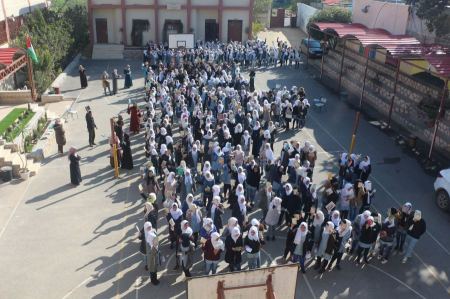 "انتفاضة" كتب في طمون