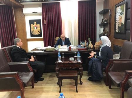 محافظ جنين يبحث مع لجنة التنشيط السياحي تفعيل دورها للنهوض بالقطاع السياحي