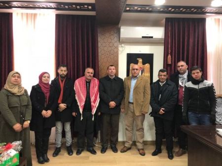 محافظ يطلع على مبادرة تكريم مرضى الثلاسيميا