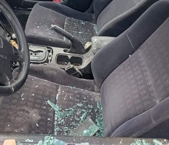 مستوطنون يهاجمون مركبات المواطنين في حوارة