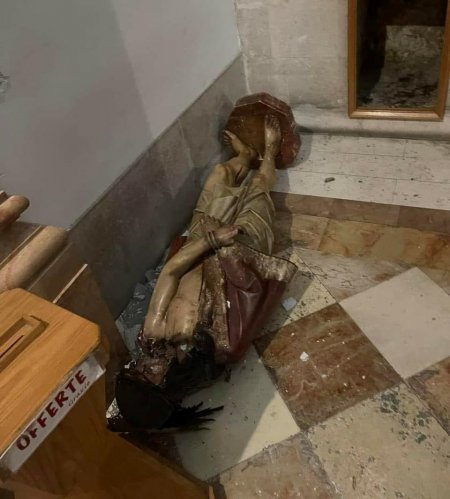 مستوطن يقتحم كنيسة "حبس المسيح" في القدس ويحطم بعض محتوياتها