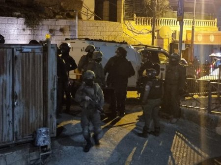 الاحتلال يشدد من إجراءاته العسكرية في محيط نابلس