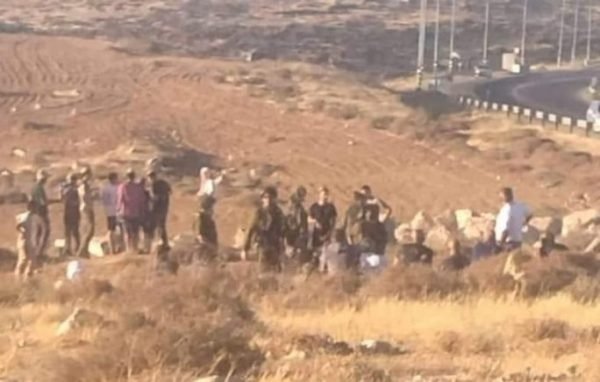 الاحتلال يهدد عائلات بالترحيل من خربة ابزيق شمال طوباس