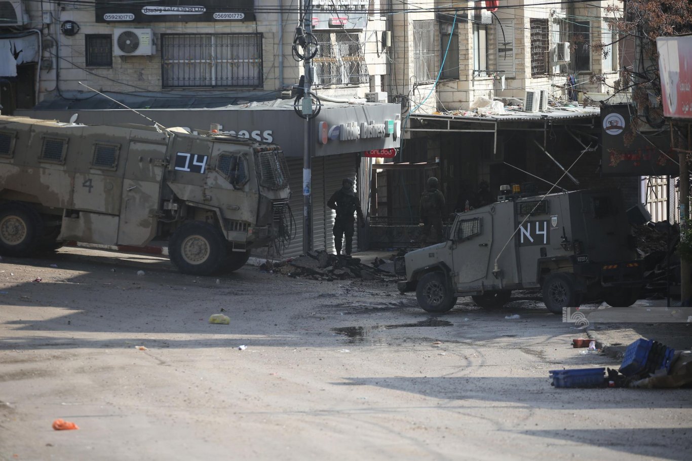 الاحتلال يفرض حظر التجول على بلدتي بدو وقطنة شمال غرب القدس